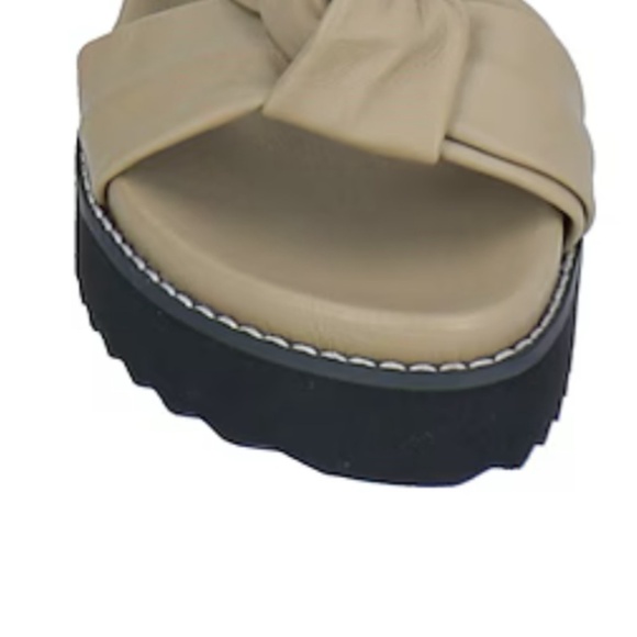 NWT VICENZA LEATHER SAGE GREEN WOMAN SANDALS NEW WITH BOX SIZE US 8.5 - Picture 5 of 7